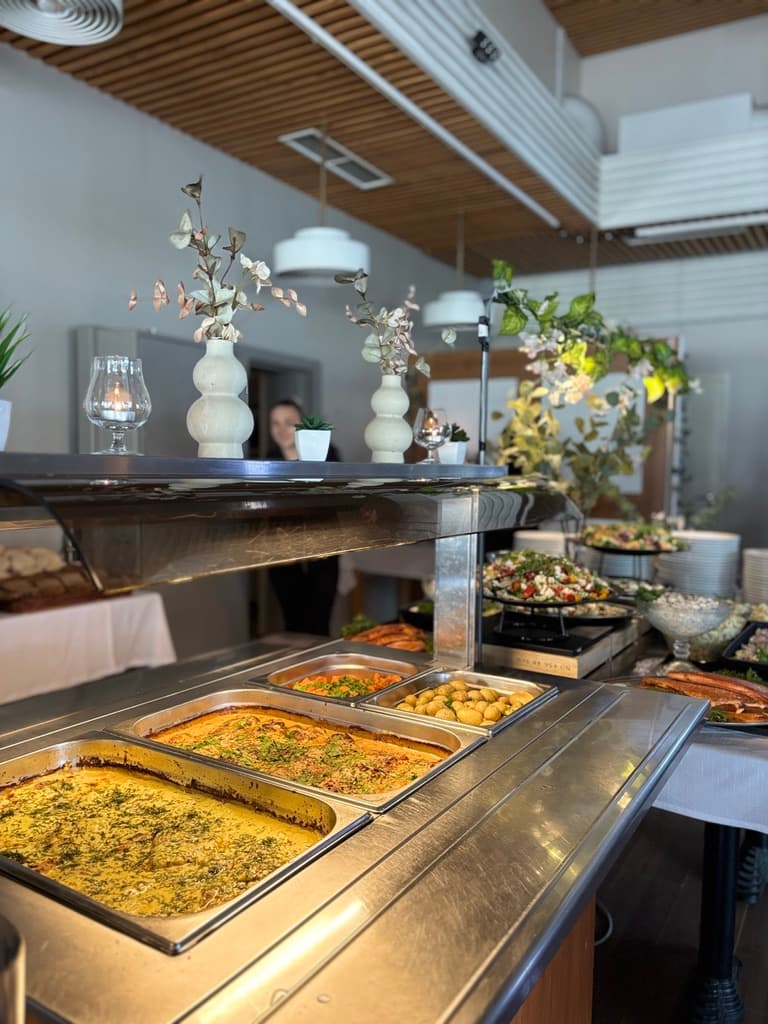 Lounasbuffet